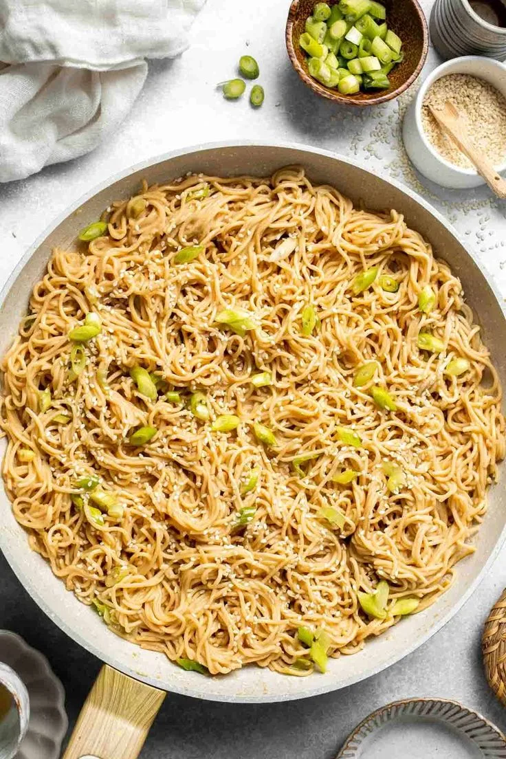 15 minute garlic sesame noodles