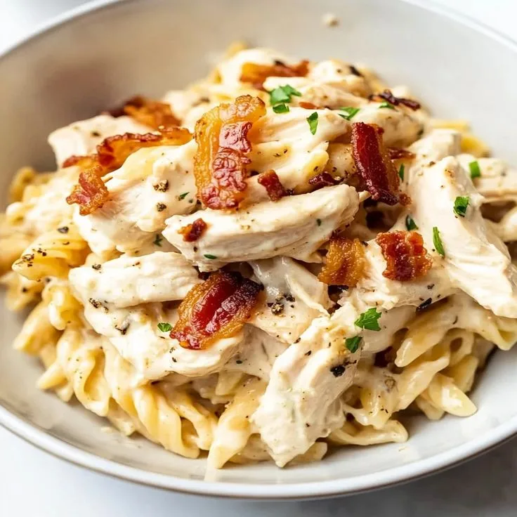 creamy chicken bacon ranch pasta